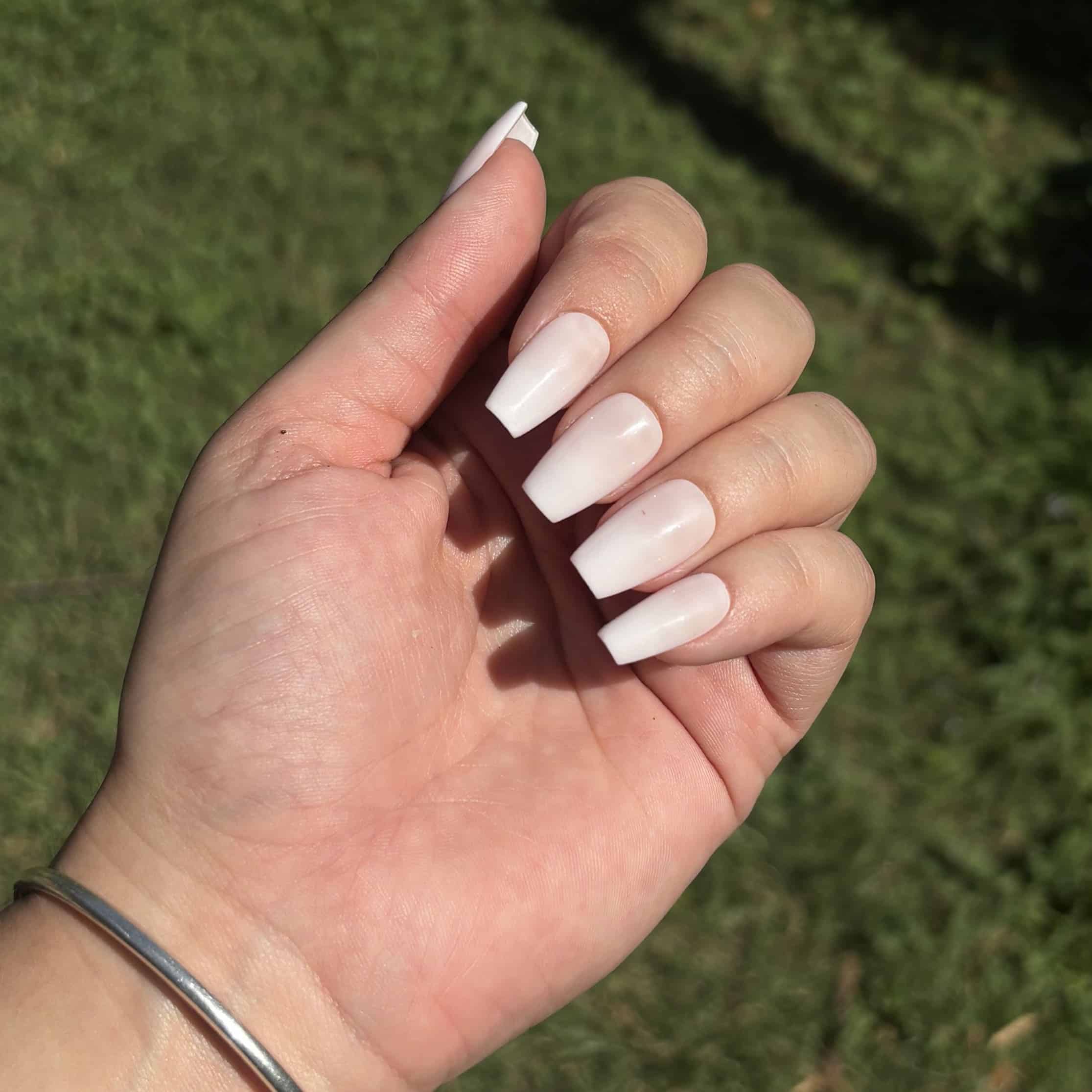 press on nails sur mesure baby boomer ballerine S faux ongles