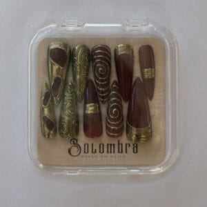 Boite de rangement press on nails ambre faux ongles forme stiletto L marron et doré