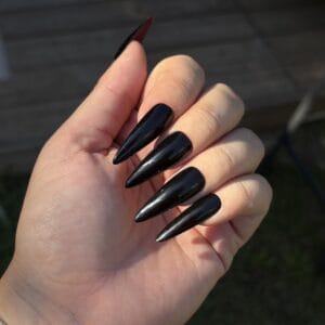 press on nails icone faux ongles louboutin stiletto L rouge et noir