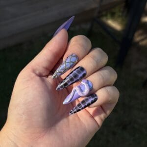 set de press on nails lilith faux ongles stiletto L violet serpent 3d