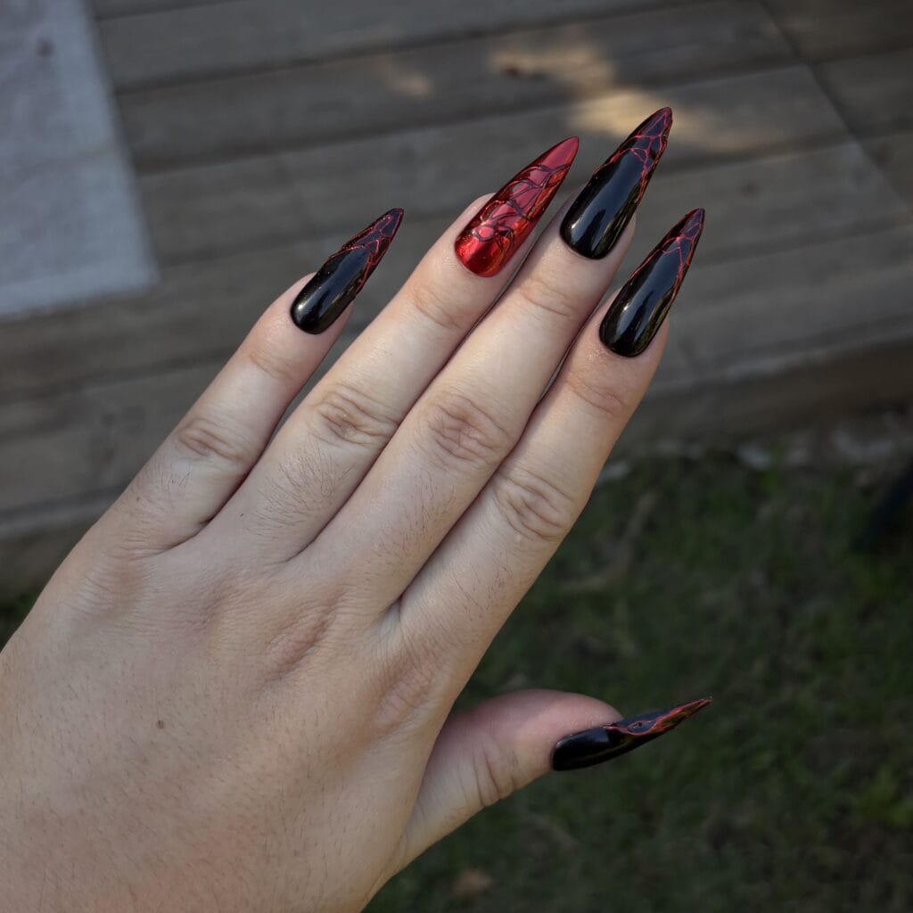 Press on nails morgane faux ongles stiletto L noir et chrome rouge