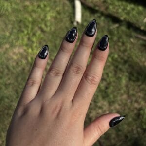Press on nails ondine faux ongles amande S noir et chrome argenté