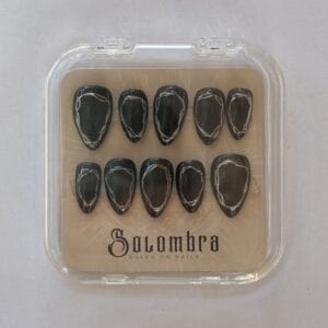 boite de rangement press on nails ondine faux ongles amande S noir et chrome argenté