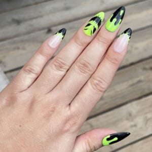 Press on nails d'halloween Oogie Boogie faux ongles mande M vert fluo et noir